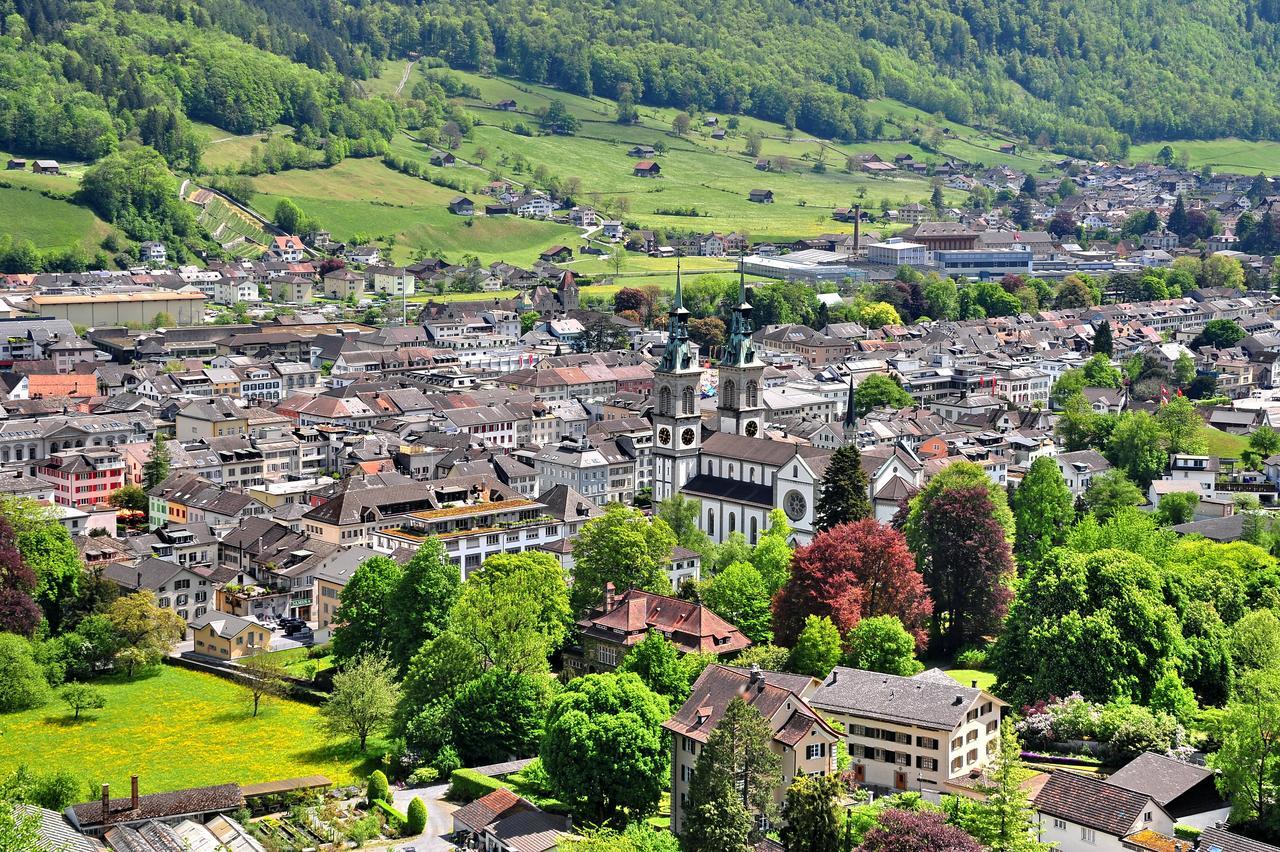 Hotel Freihof Glarus Ngoại thất bức ảnh